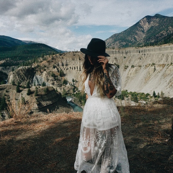 Meet your Posher, Hana - Picture 1 of 1